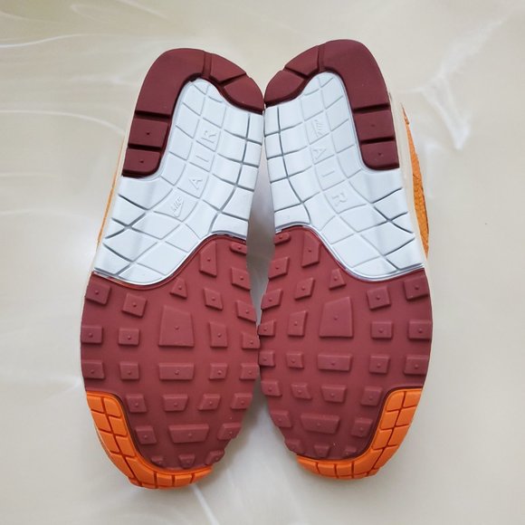 Nike Women's Air Max 1 Magma Orange - Picture 9 of 10